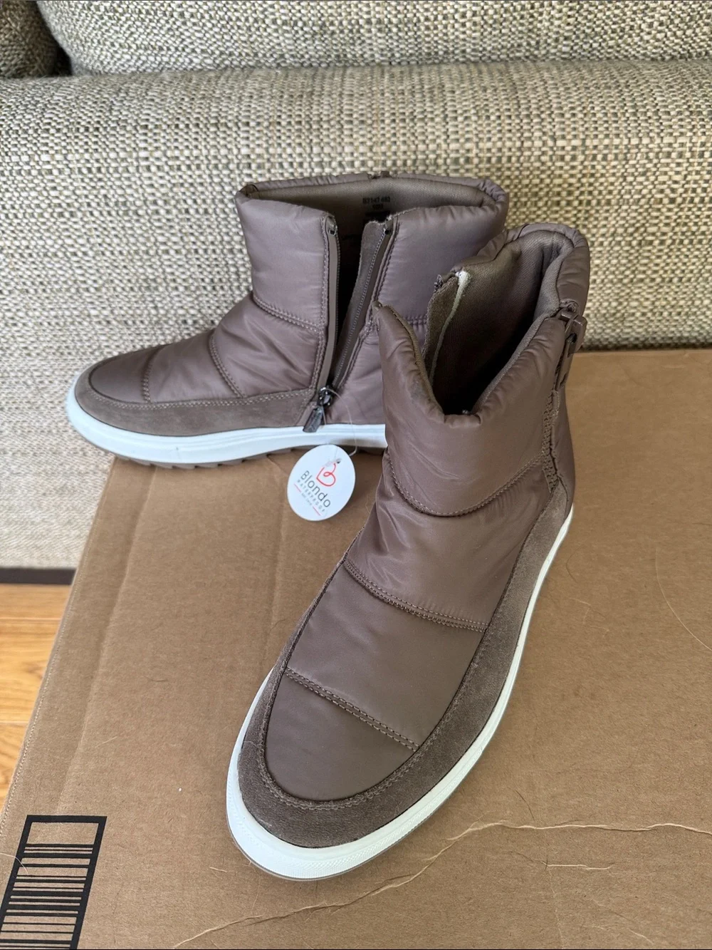 Blondo Brown Quilted Zip-Up Winter Boot with White Sole